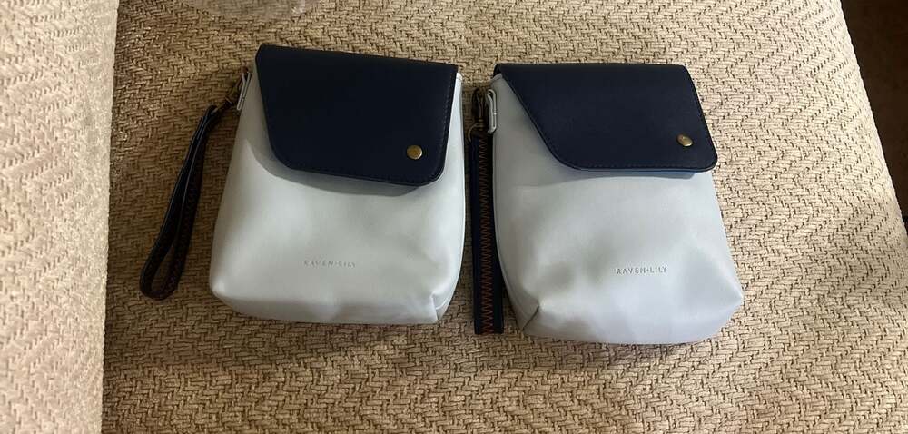 Raven + Lily x American Airlines Flagship Pouch Wristlet Navy & White set of 2